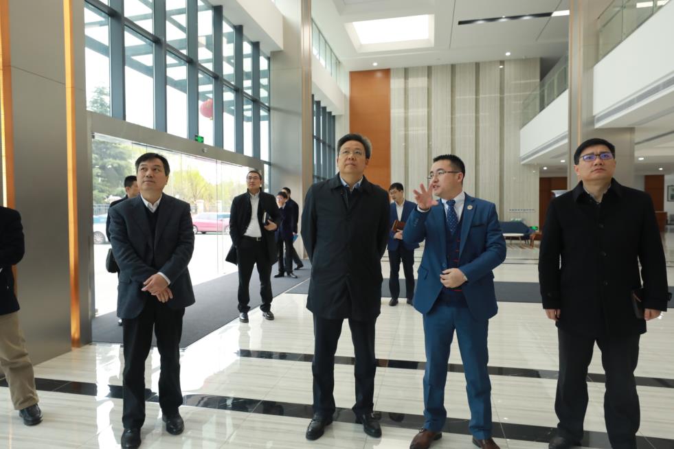 蘇州高新區(qū)黨工委書記、區(qū)長吳新明書記、王牟、黃鋒主任一行調(diào)研通錦